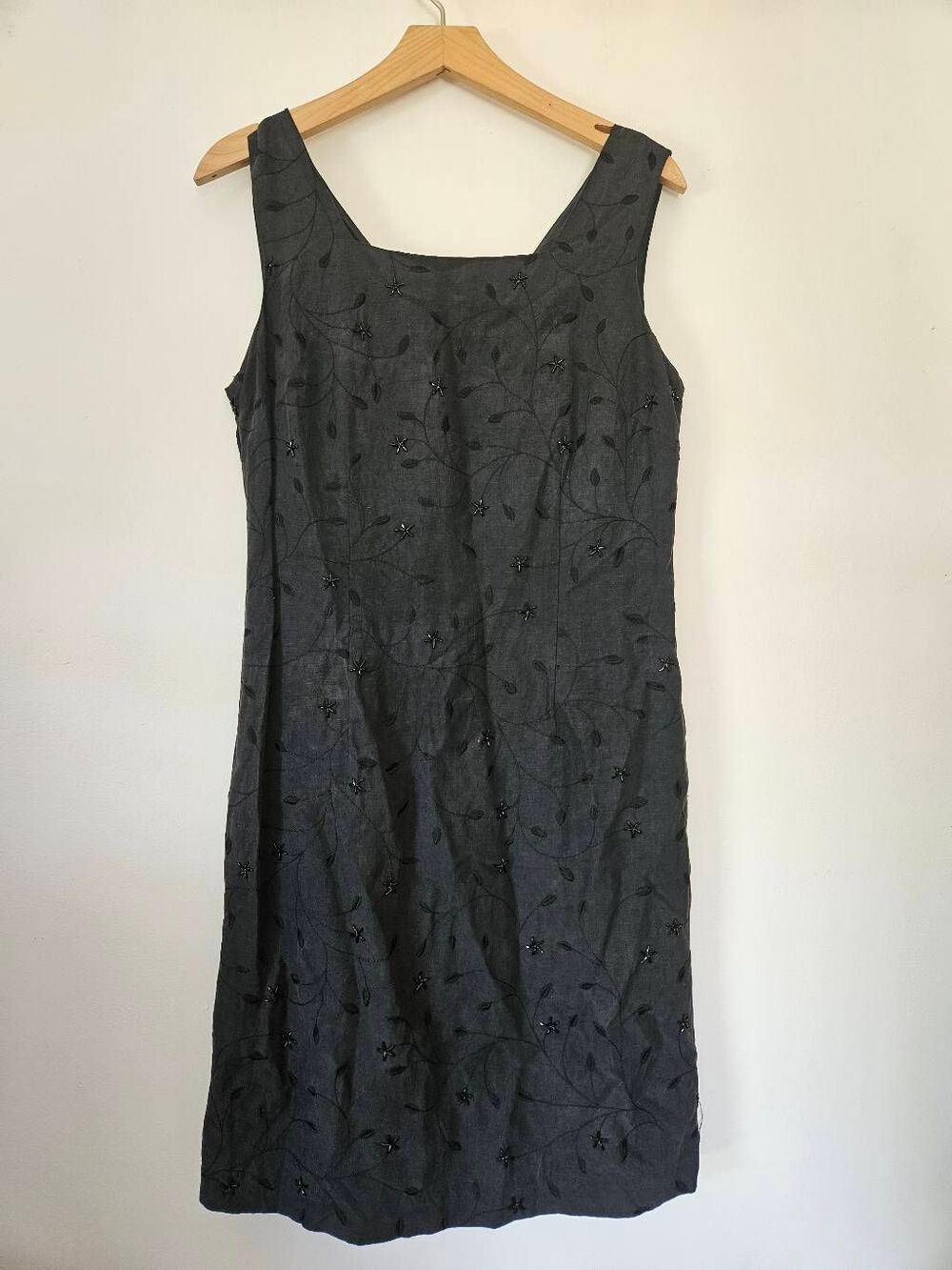 DressBarn Black Silk Linen Beaded Embroidered Sheath Dress Sleeveless Size 8